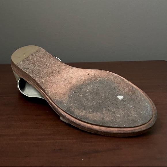 Botkier - Vintage - Ruffle Thongs from Early Collection - Size 9 - Picture 8 of 11